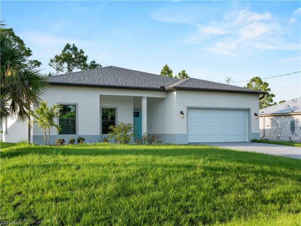 Bonita Springs Residential, 1133 E Augusta St, Bonita Springs, Florida 33974, image 1