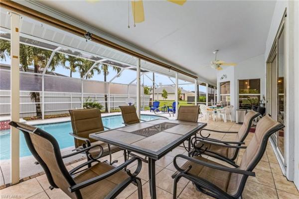 Cape Coral, 430 16th St, Cape Coral, Florida 33990, image 1