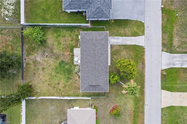 Cape Coral Residential, 417 19th Ln, Cape Coral, Florida 33990, image 2