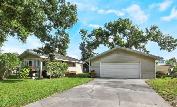 Palmona Park, 562 Clark St, North Fort Myers, Florida 33903, image 1
