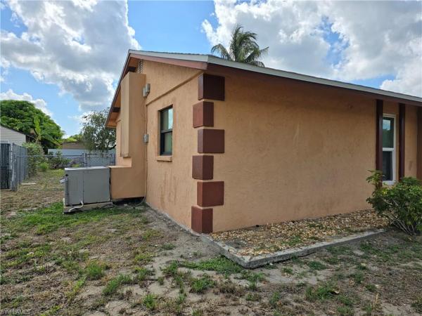 Golden Gate, 2419 SW 42nd St, Naples, Florida 34116, image 1