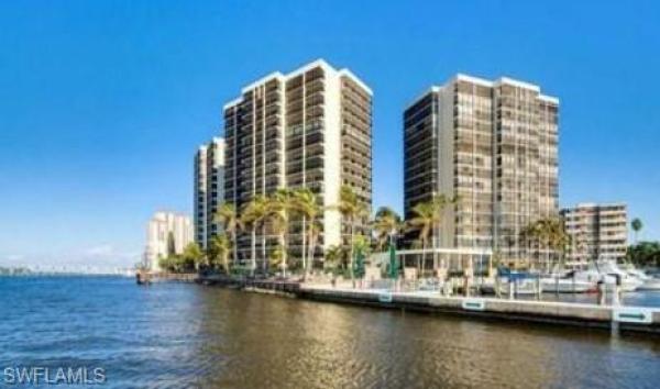 Pointe Royale, 1920 Virginia Ave #403, Fort Myers, Florida 33901, image 1