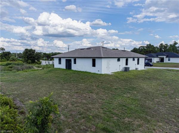 501 Millcreek St, Lee, Florida 33974, image 1