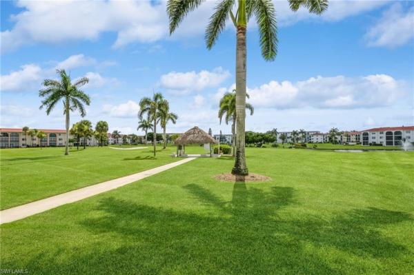 High Point Country Club, 53 W High Point Cir #208, Naples, Florida 34103, image 1