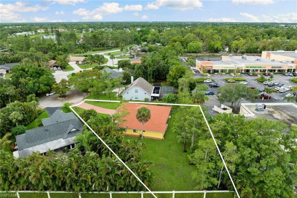 Kings Lake, 1737 Knights Way, Naples, Florida 34112, image 1