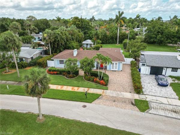 Twin Palm Estates, 1216 Donna Dr, Fort Myers, Florida 33919, image 1