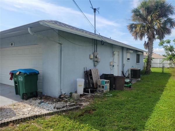 Cape Coral Residential, 1446 19th Ter, Cape Coral, Florida 33990, image 1