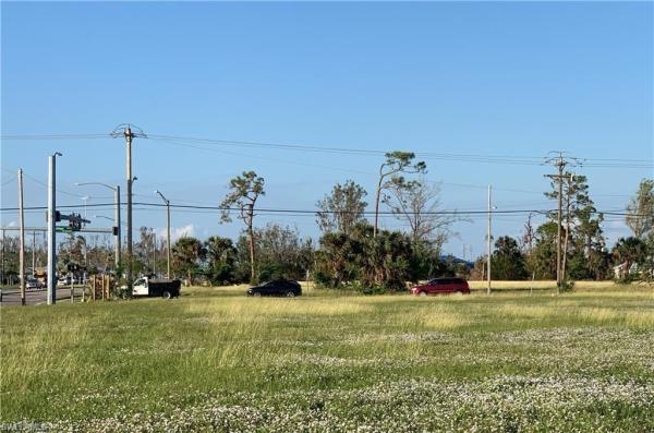 Cape Coral Residential, 1625 S Chiquita Blvd, Cape Coral, Florida 33991, image 3
