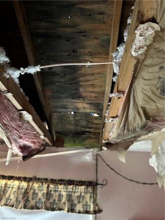 Berts Bayshore Manor, 351 Lakeview Dr, North Fort Myers, Florida 33917, image 1