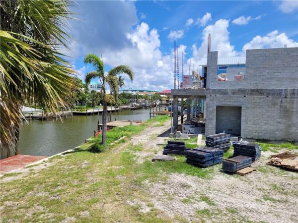 Venetian Gardens, 155 Palermo Cir, Fort Myers Beach, Florida 33931, image 1