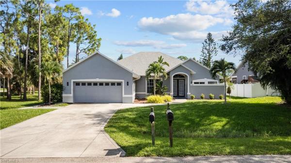 Bonita Springs Golf & Country Club, 10581 Landau Ln, Bonita Springs, Florida 34135, image 1