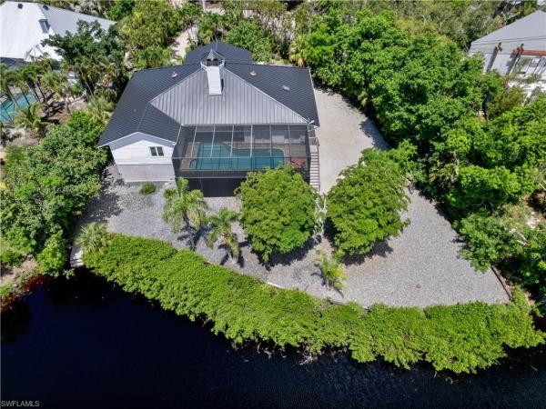Gumbo Limbo, 9439 Cotten Ct, Sanibel, Florida 33957, image 2