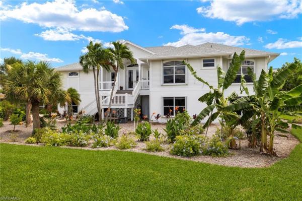 Murex Lakes, 628 Lake Murex Cir, Sanibel, Florida 33957, image 1