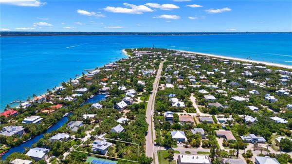 North Yachtsman Porte, 539 Yachtsman Dr, Sanibel, Florida 33957, image 1