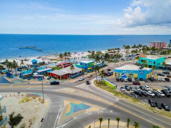 Cases, 100-102 Bay Mar Dr, Fort Myers Beach, Florida 33931, image 1