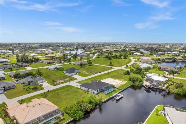 Cape Coral, 2314 38th Pl, Cape Coral, Florida 33993, image 1