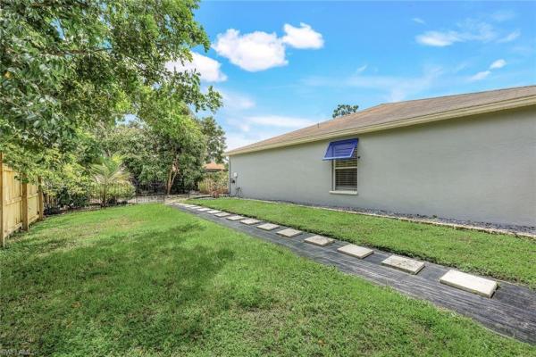 Quail Hollow, 4020 Lupine Ln, Naples, Florida 34112, image 1