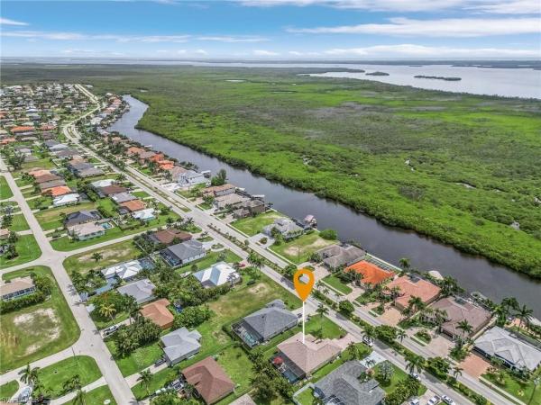 Cape Coral Residential, 3327 Surfside Blvd, Cape Coral, Florida 33914, image 3