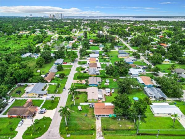 Fort Myers Residential, 4155 Madison Ave, Fort Myers, Florida 33916, image 1