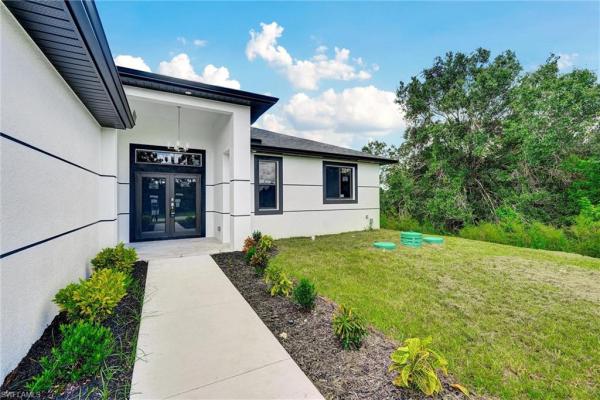 Lehigh Acres Residential, 105 14th St, Lehigh Acres, Florida 33972, image 1