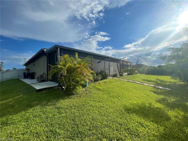 Mirror Lakes, 255 Lunette St, Fort Myers, Florida 33913, image 3