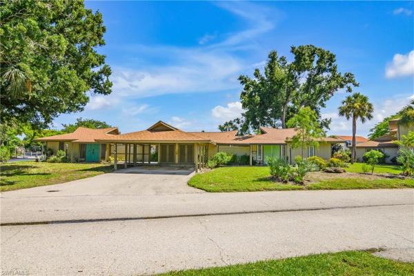 Caloosa Bayview, 4279 Island Cir #A, Fort Myers, Florida 33919, image 1