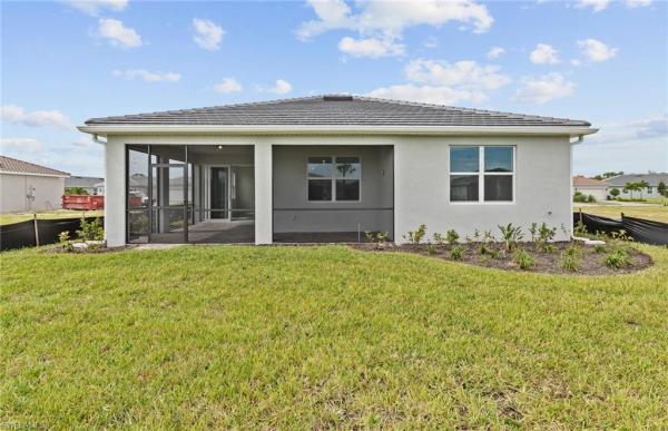 Del Webb Oak Creek, 7045 Chapel Creek Ln, North Fort Myers, Florida 33917, image 1