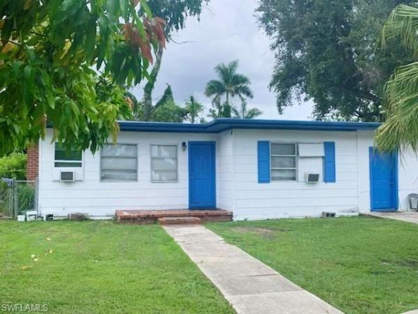Cranfords, 2161 Franklin St, Fort Myers, Florida 33901, image 1