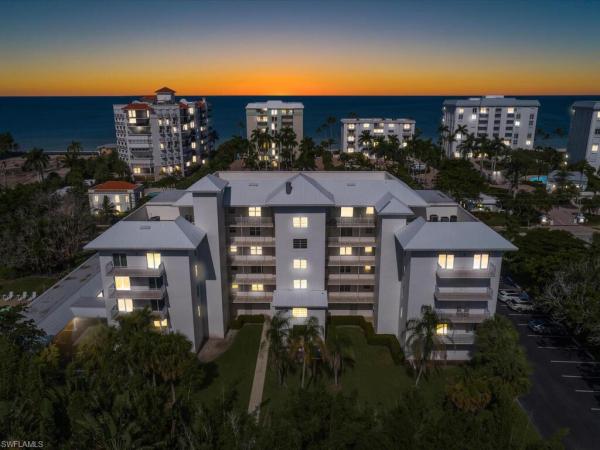 The Parador, 1200 N Gulf Shore Blvd #402, Naples, Florida 34102, image 1