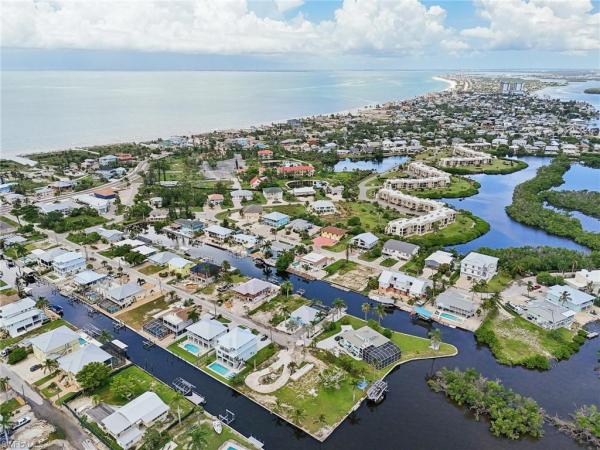 Flamingo Park, 267 Flamingo St, Fort Myers Beach, Florida 33931, image 2