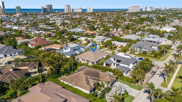 Park Shore, 592 Pine Grove Ln, Naples, Florida 34103, image 1