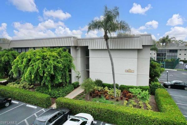 Hidden Lake Villas At Park Shore, 788 Park Shore Dr #A20, Naples, Florida 34103, image 2