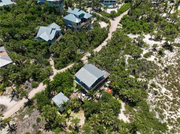 Castaway Key, 560 Gulf Ln, Upper Captiva, Florida 33924, image 1