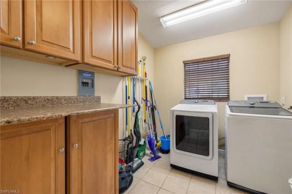 Cape Coral, 1901 3rd St, Cape Coral, Florida 33991, image 1