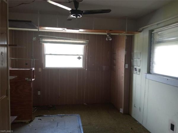 Aqua Shores, 1553 Lockwood Dr, Fort Myers, Florida 33916, image 1