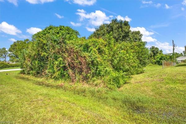 Buckingham Park, 6531 Maytree Cir, Fort Myers, Florida 33905, image 1