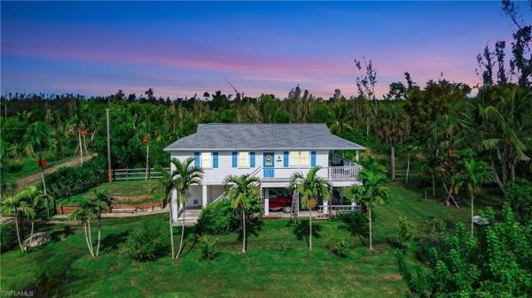 Kreamers Avocado, 5532 Little House Ln, Bokeelia, Florida 33922, image 1