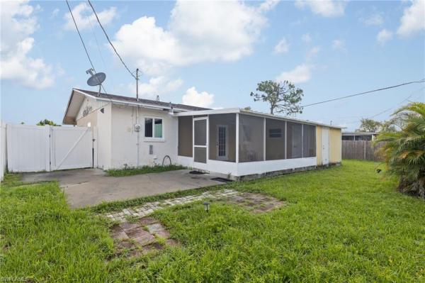 Trailwinds, 2184 Delta St, Fort Myers, Florida 33907, image 1