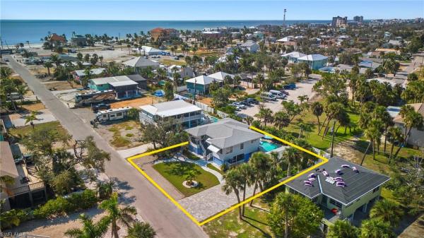 Cases, 121 Andre Mar Dr, Fort Myers Beach, Florida 33931, image 1