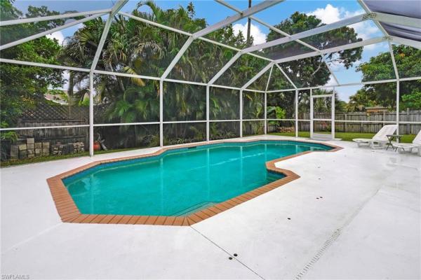 Naples Twin Lakes, 1305 Granada Blvd, Naples, Florida 34103, image 1