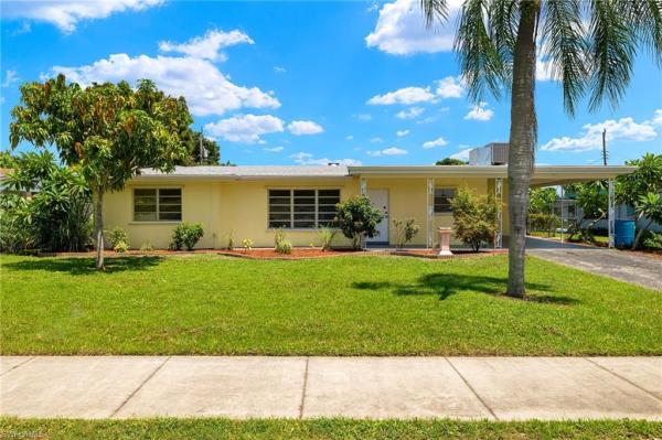 Colonial Manor, 4339 Orangewood Ave, Fort Myers, Florida 33901, image 1