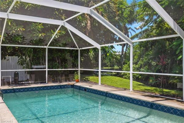 Naples Twin Lakes, 1109 Alhambra Cir, Naples, Florida 34103, image 1