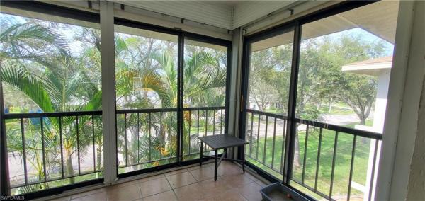 Carleton House, 2100 Barkeley Ln #19, Fort Myers, Florida 33907, image 1