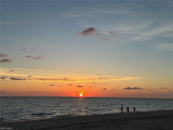 Captains Walk, 561 Periwinkle Way #F2, Sanibel, Florida 33957, image 1
