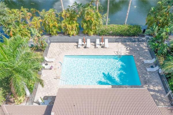 600 Diamond Cir #601, Naples, Florida 34110, image 1