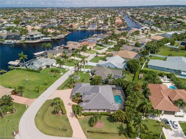Rose Garden, 1444 57th St, Cape Coral, Florida 33914, image 2