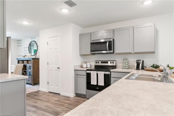 Cape Coral Residential, 2121 6th Pl, Cape Coral, Florida 33993, image 3