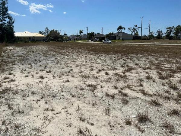 Cape Coral Residential, 2137 24th Ave, Cape Coral, Florida 33993, image 3