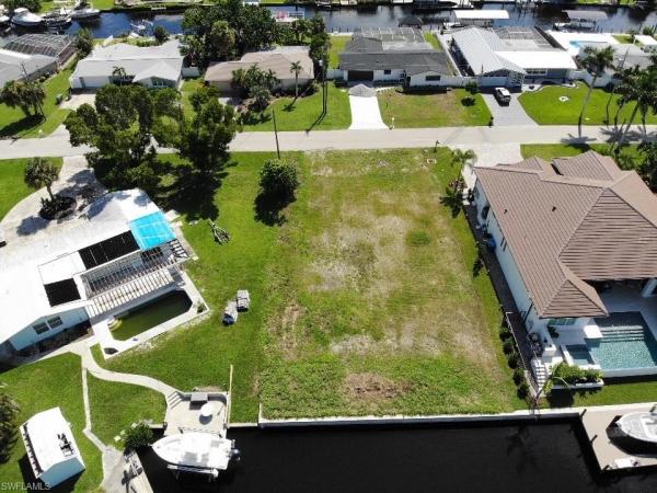 Cape Coral, 5310 Bayview Ct, Cape Coral, Florida 33904, image 1