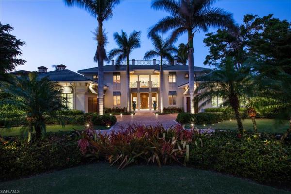 Park Shore, 377 Pirates Bight, Naples, Florida 34103, image 1